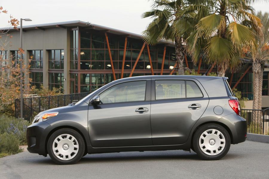  Scion xD 2007 года  (фото 84 из 113)